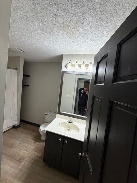 Building Photo - 396 James Tart Rd