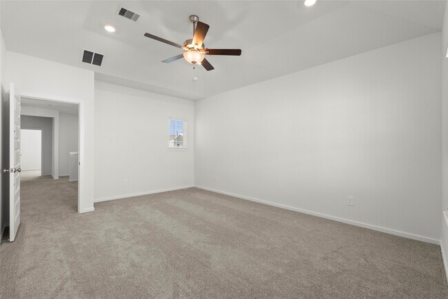 Building Photo - 702 Sand Dollar Dr