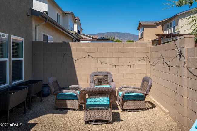 Building Photo - 652 Brindle Dr