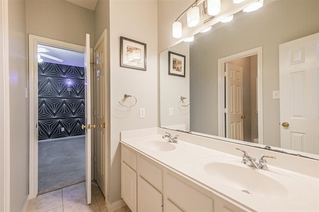 Building Photo - 5506 Langhorne Ct