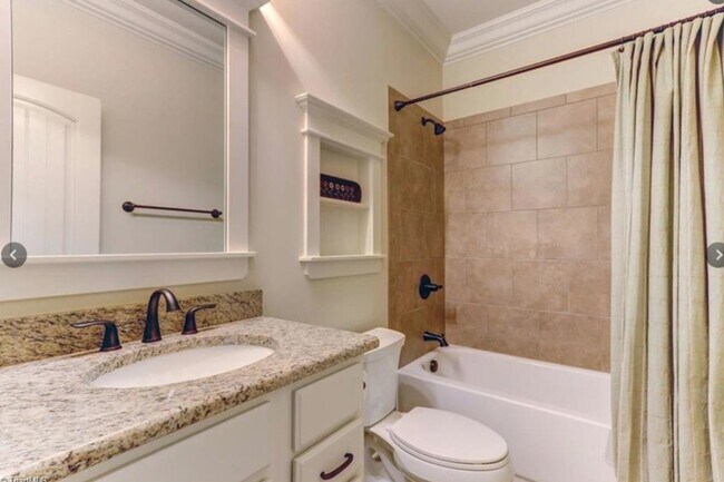 Building Photo - 8706 Invershield Ct