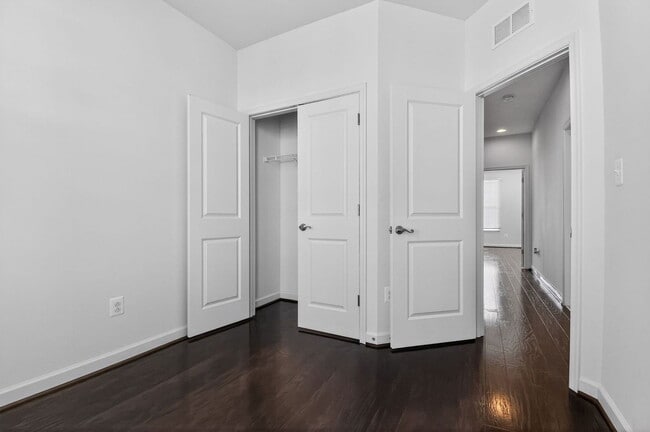 Building Photo - 7419 Wood Mdw Wy