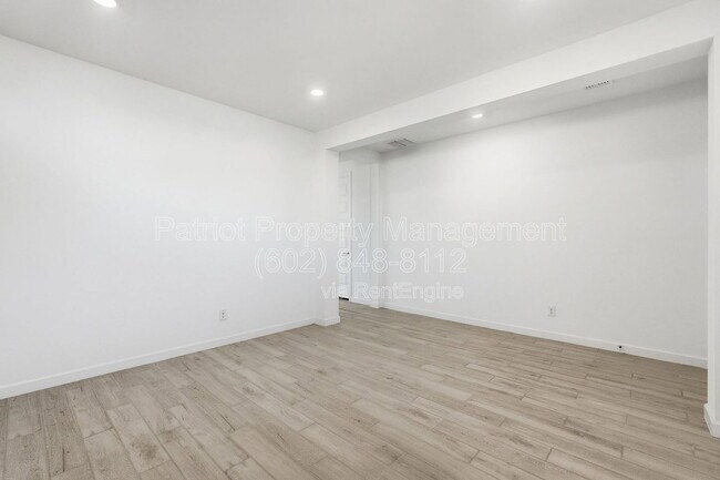 Building Photo - 7404 W Buckhorn Trail