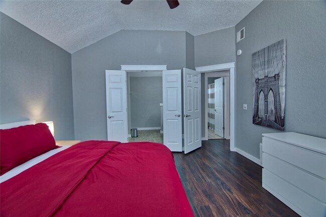 Building Photo - 2924 Canyon Oaks Ct