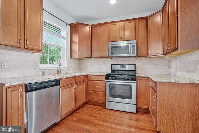 Building Photo - 7929 Canter Ct