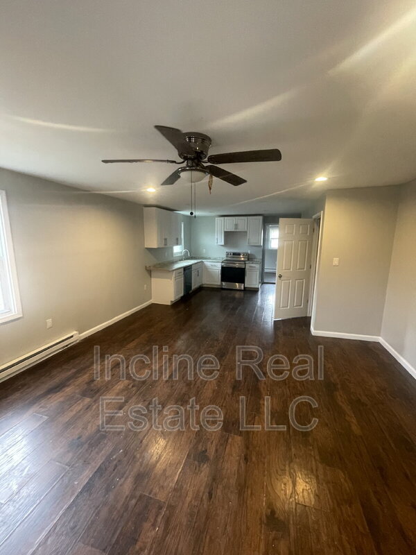 Building Photo - 124 13th St