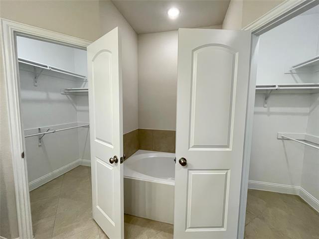 Building Photo - 2813 Bobcat Dr