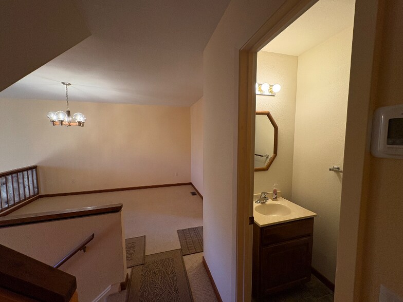 Building Photo - 1214 Clark Ave