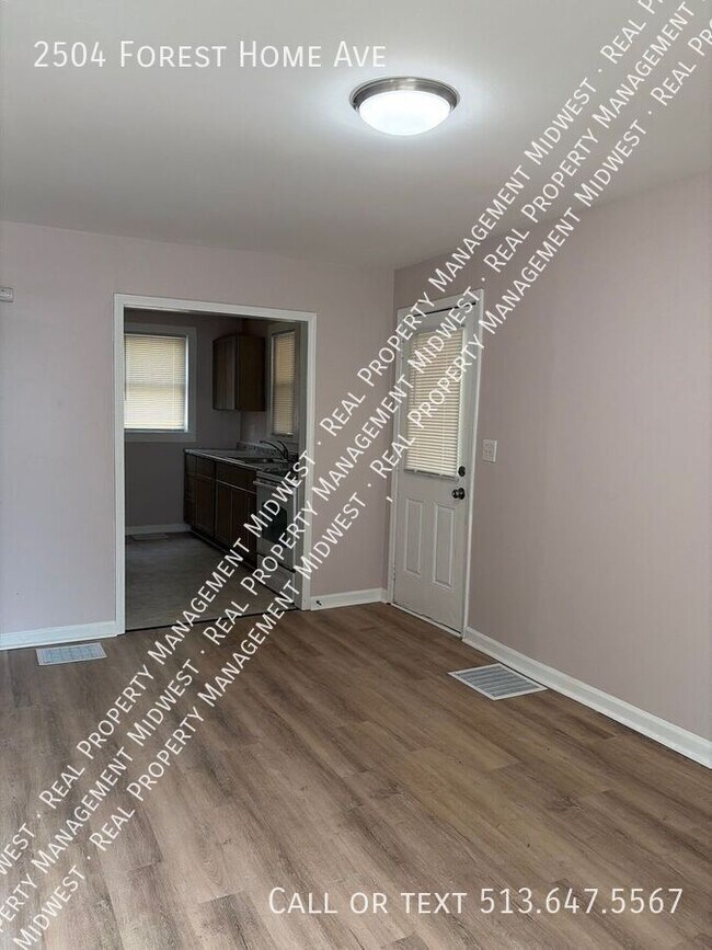 Building Photo - 2504 Forest Home Ave