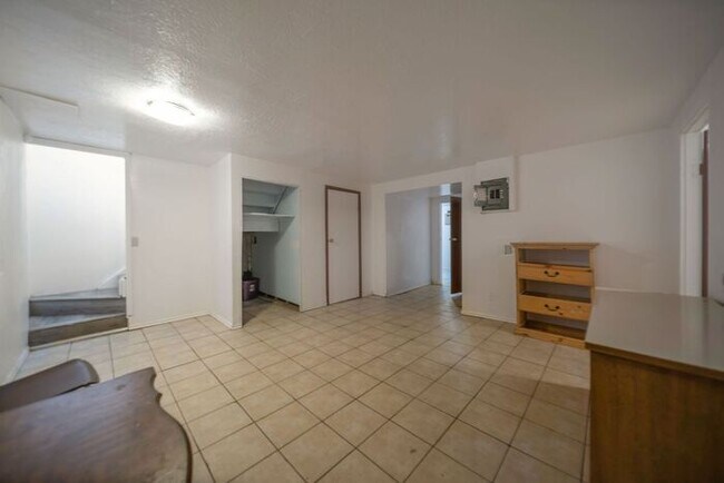 Building Photo - Remodeled Bungalow Style Home w/ Basement