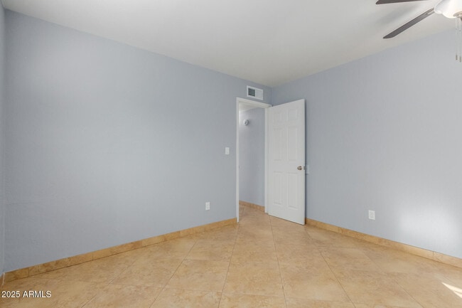 Building Photo - 4107 N 106th Ave