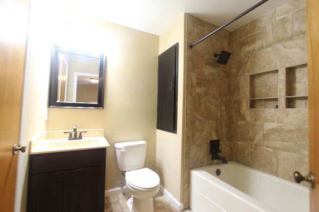 Building Photo - New On The Market with Fresh Updates!! Better Hurry!!