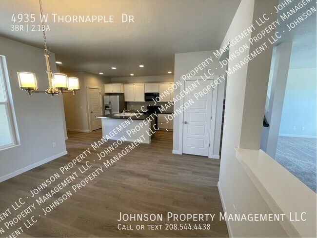 Building Photo - 4935 W Thornapple Dr