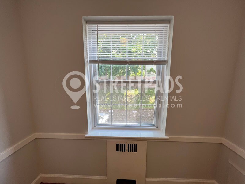 Building Photo - 1151 Beacon St