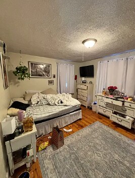 Building Photo - 156 Russell St