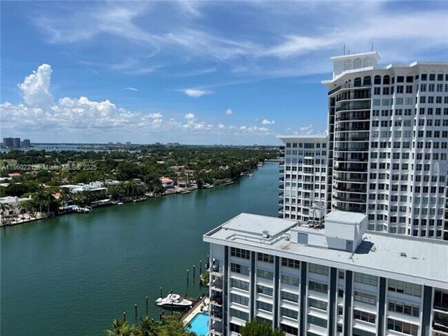 Building Photo - 5600 Collins Ave