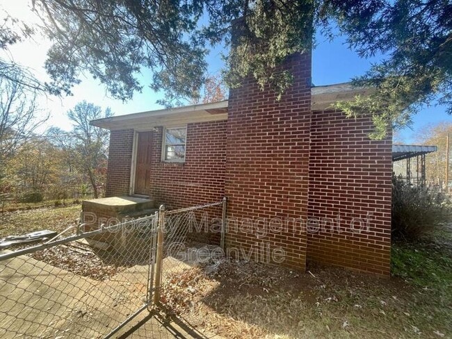 Building Photo - 21 Bagwell Cir