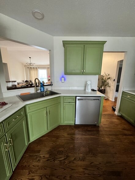 Building Photo - 18025 Lisbon Dr