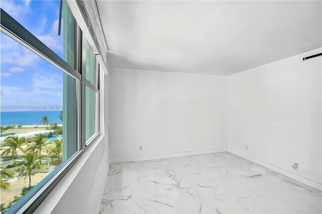 Building Photo - 5055 Collins Ave