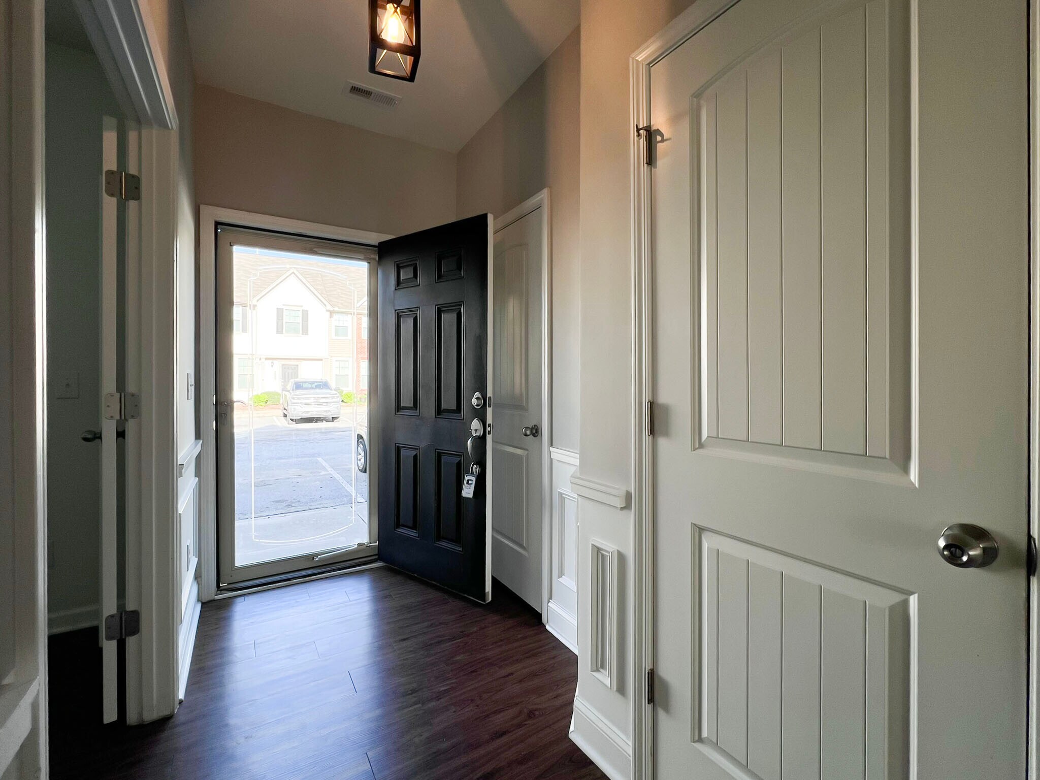 Building Photo - 9938 Sweet Basil Dr