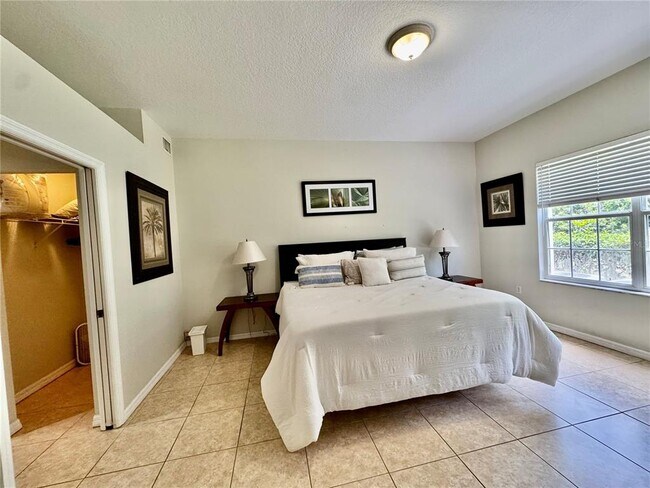 Building Photo - 3604 54th Dr W