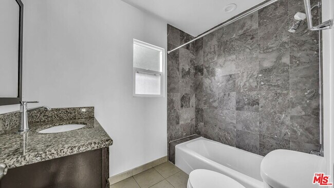 Building Photo - 1155 Horn Ave