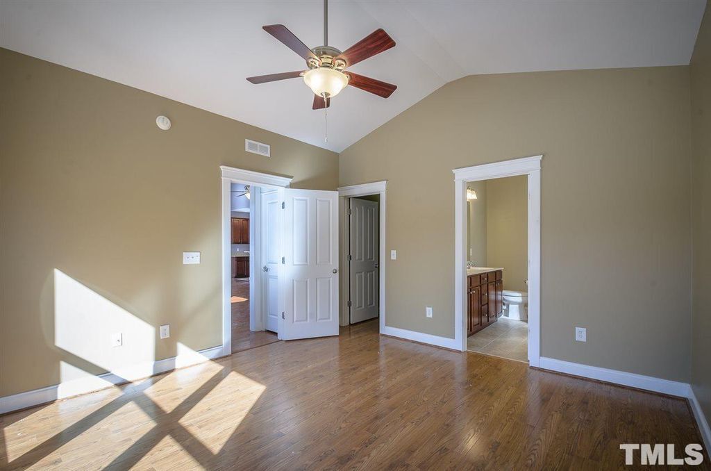 Building Photo - 202 Frontgate Dr