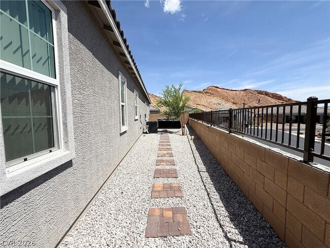 Building Photo - 85 Cathedral Wash Pl