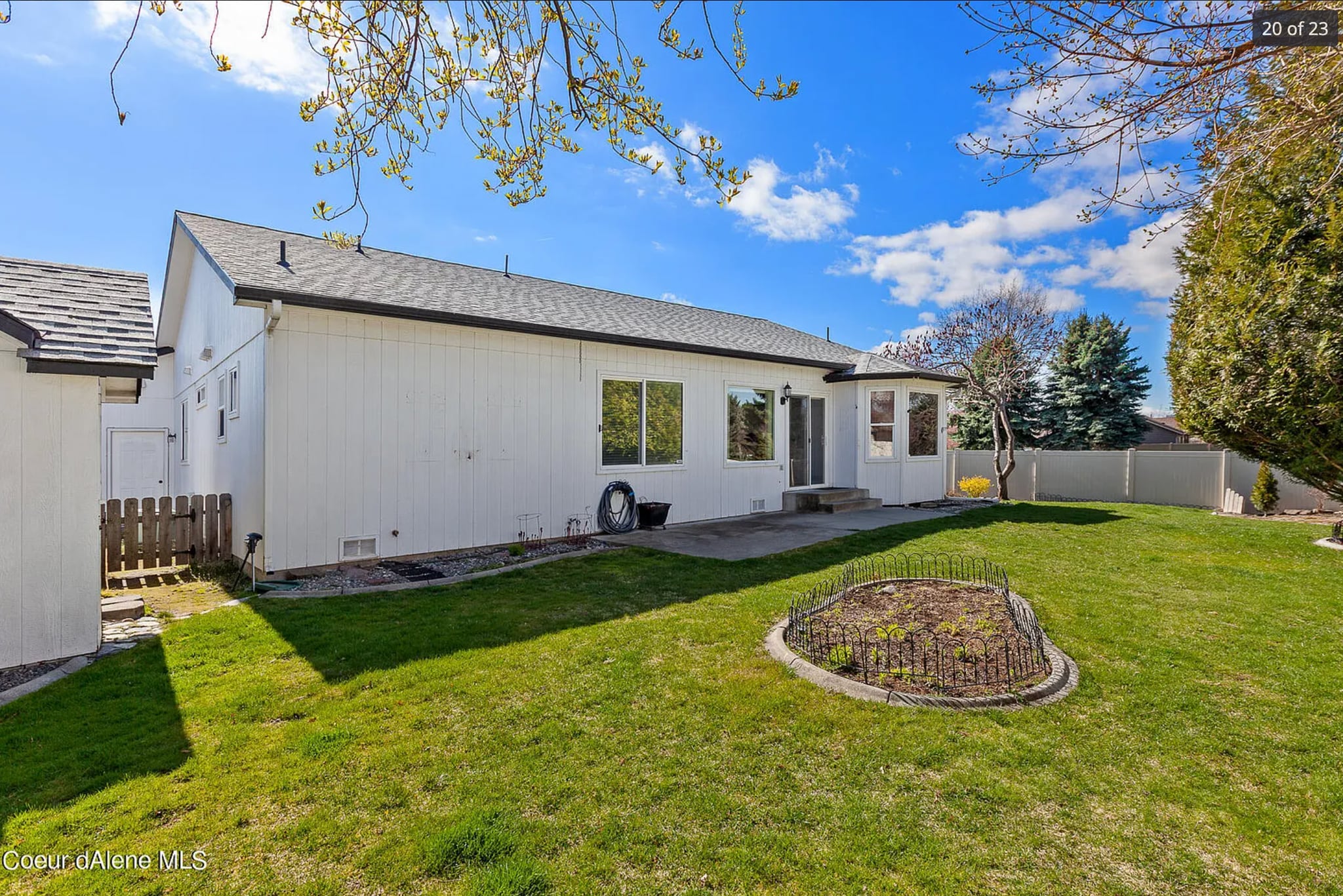 Building Photo - 5765 N Stafford Rd