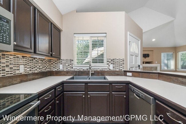 Building Photo - 2 br, 2 bath House - 5170 S. Surprise  Wy ...