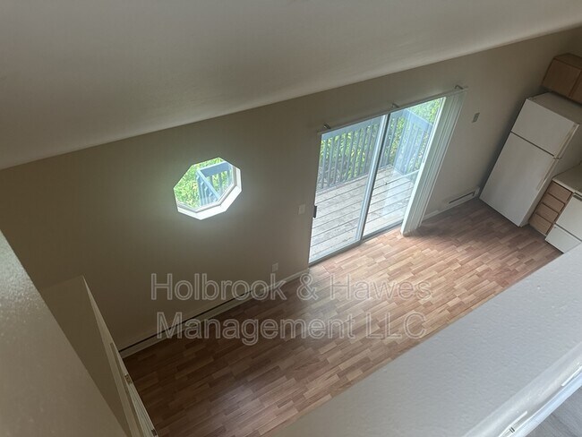 Building Photo - 4531 Boardwalk Dr