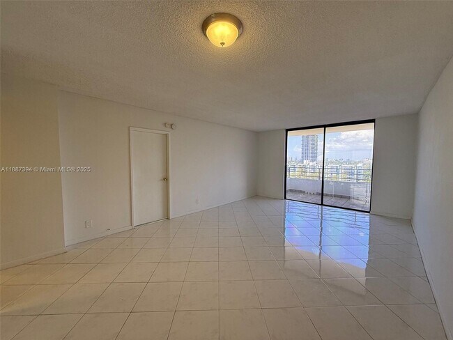 Building Photo - 500 Three Islands Boulevard