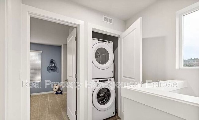 Building Photo - 1820 201st Pl SE