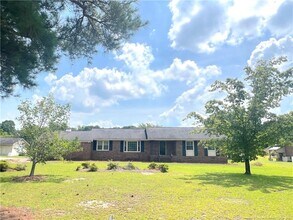 Building Photo - 368 Rock Hill Rd