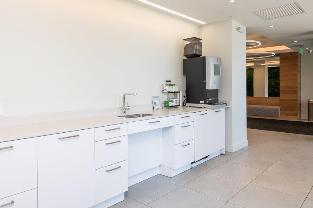 Building Photo - 1424 Columbia Rd