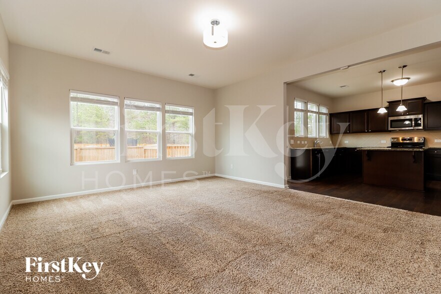 Building Photo - 104 Breeders Ct