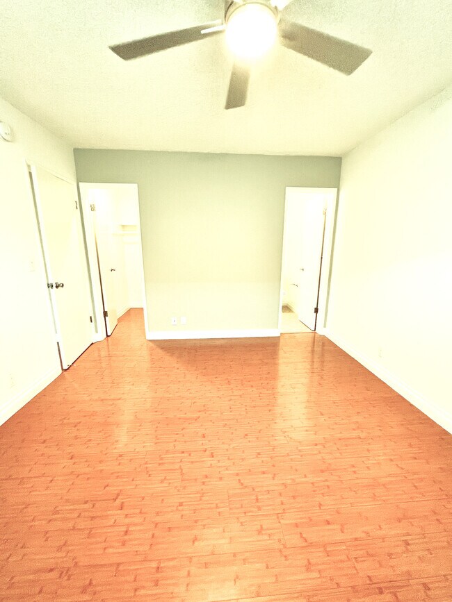 Building Photo - 3810 Wade St