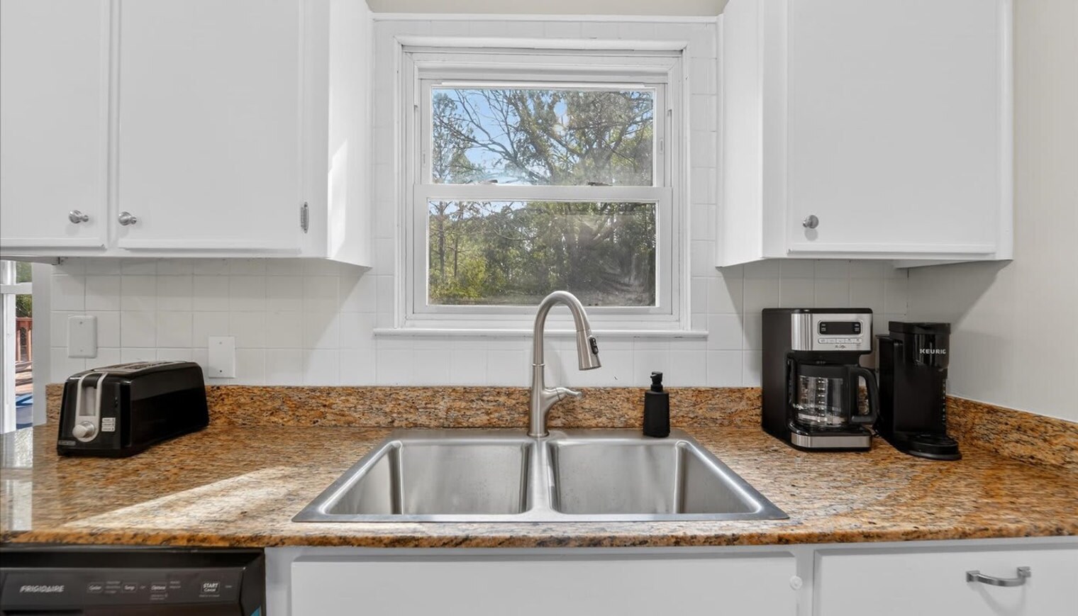 Building Photo - 123 Turnbuckle Ct