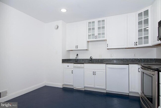 Building Photo - 11400 Dorchester Ln