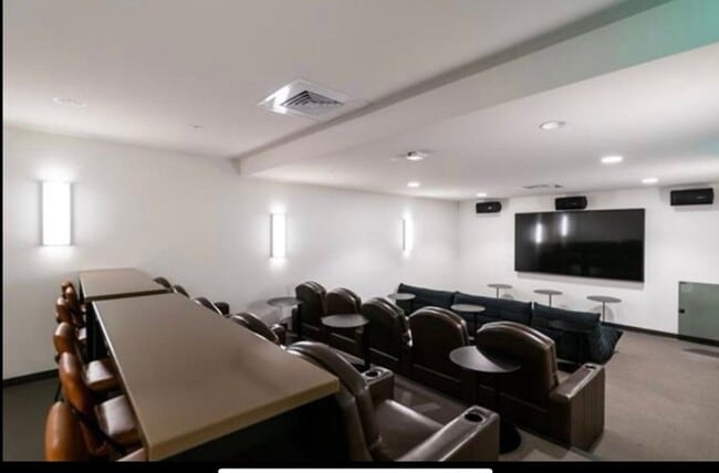 Building Photo - Ke Kilohana - 1-bdrm/1-bath/1-assigned parking stall/+Storage Unit & Electric Allowance