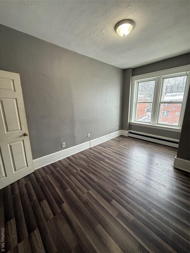 Building Photo - 60 Carroll St