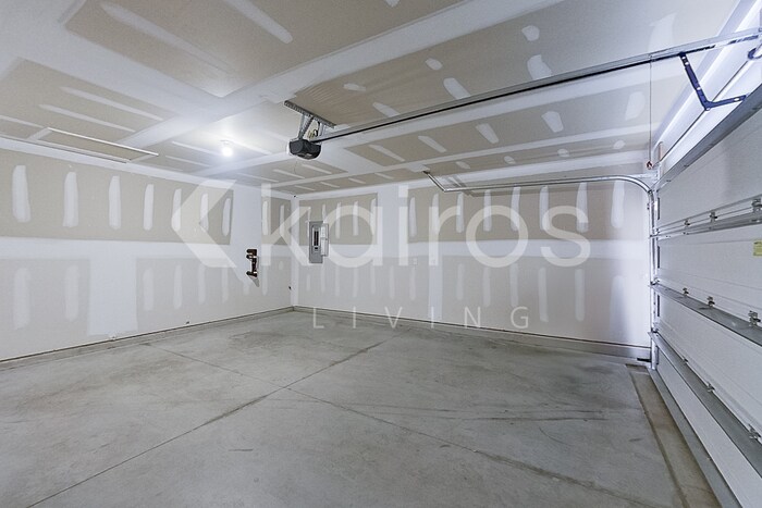 Building Photo - 205 Zachary Ln