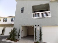 Building Photo - Beautiful 1 Bedroom 1 Bath Condo in Ranch ...