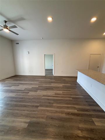 Building Photo - 300 N McDonald St