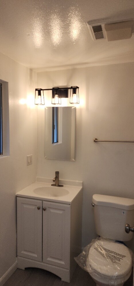 Building Photo - 544 Virginia St