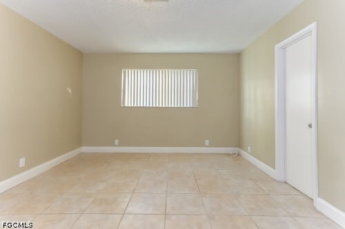 Building Photo - 1150 SW 25th Ave