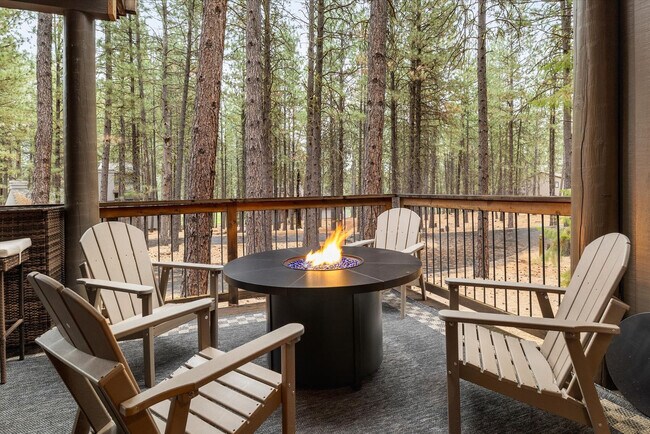 Building Photo - 70335 Sword Fern