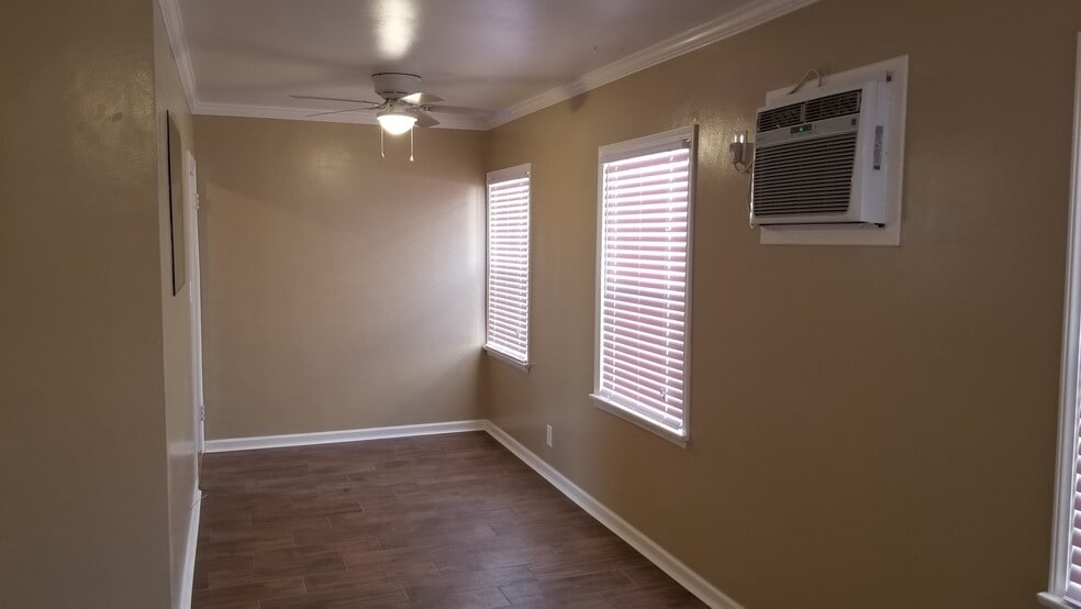 Dining room - 2018 W 35th St