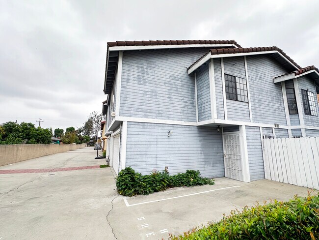 Building Photo - 3930 Maxson Rd