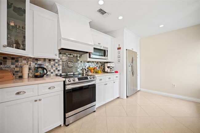 Building Photo - 982 NW 133rd Ct